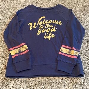 NWOT Zoe + Liv Lightweight Long Sleeved Shirt w/ Graphic on Front Size Small